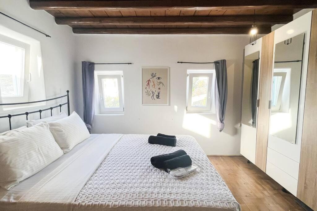 House In Pleiades Apartment